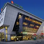Ξενοδοχείο Ibis 3*