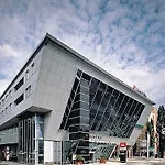 Ibis 3*